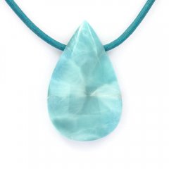 Collar de Cuero y 1 Larimar - 38 x 23 x 8 mm - 12.5 gr